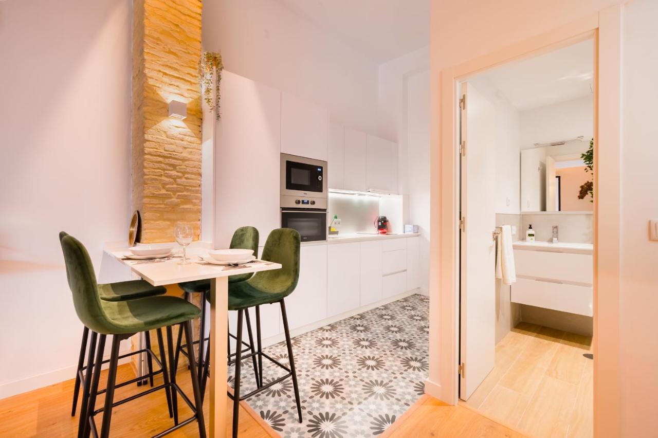 Diseno Triana 2 Rooms Севиля Екстериор снимка